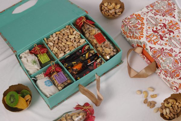 Nuts Hamper
