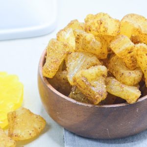 Spicy dried pineapple